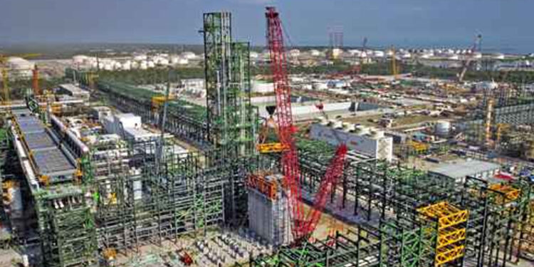 Creció más de 50% la elaboración de gasolina y diésel en el sexenio