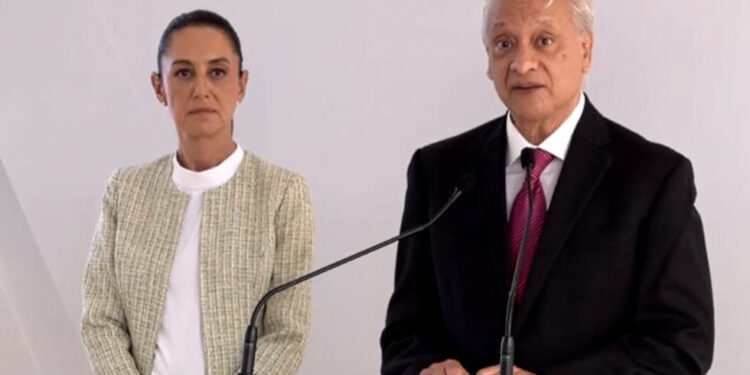 Revela próximo director de Pemex nombres de sus colaboradores